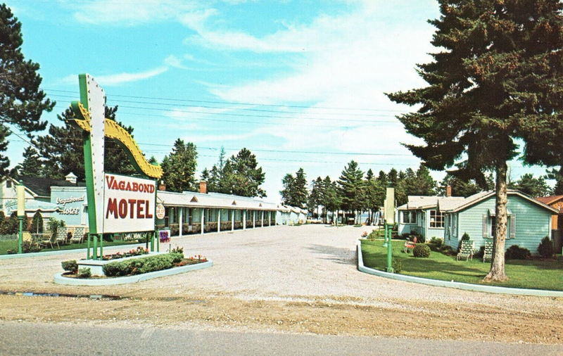 Vagabond Motel - Old Postcard (newer photo)